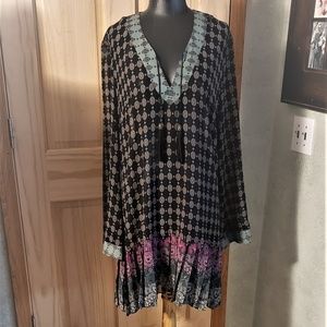 BISOU BISOU SHEET WOMENS PULL OVER SHIRT